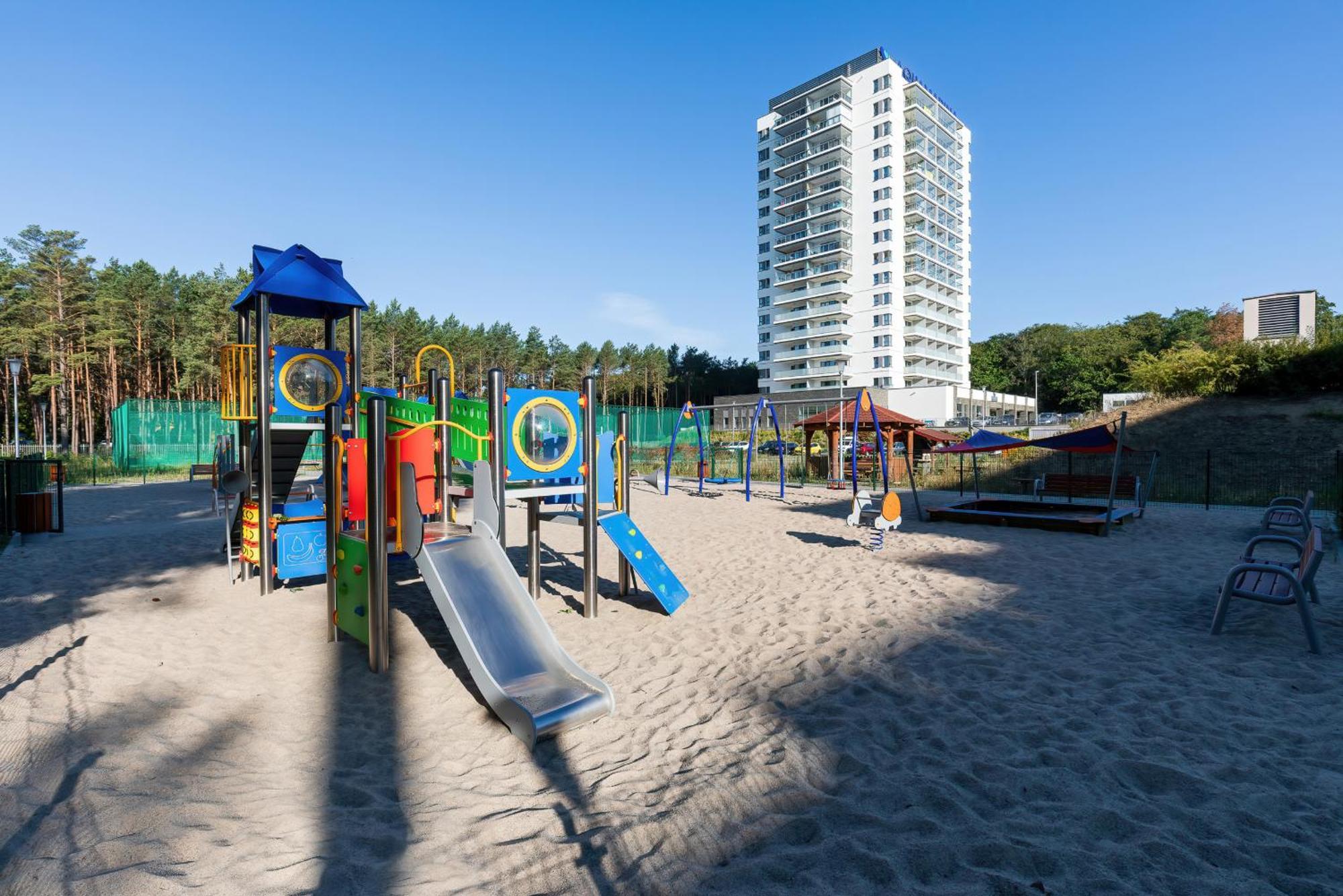 Aquamarina Onyx Miedzyzdroje Z Parkingiem By Rent Like Home Extérieur photo